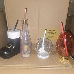 Set of 4 Plastic Novelty Christmas Drinkware